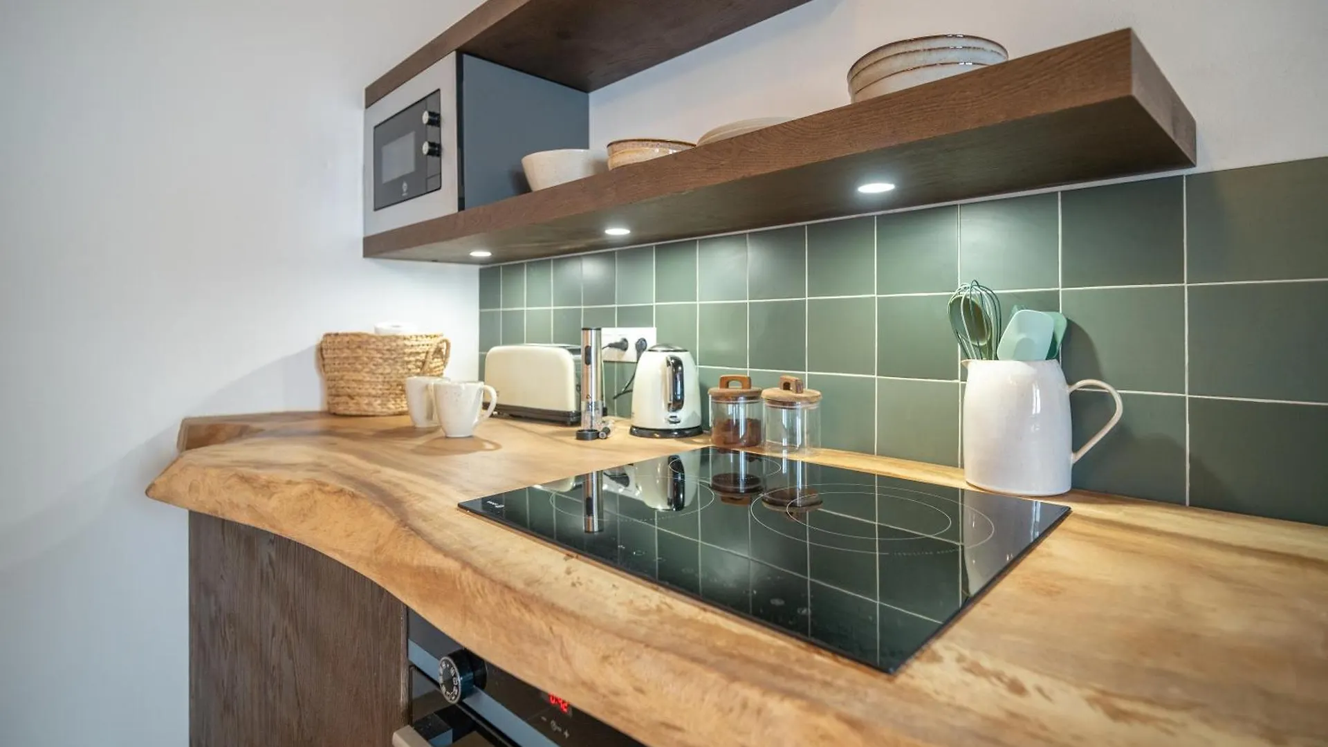 Mondejar 14 Coliving Centro Hotel Estepona Spain